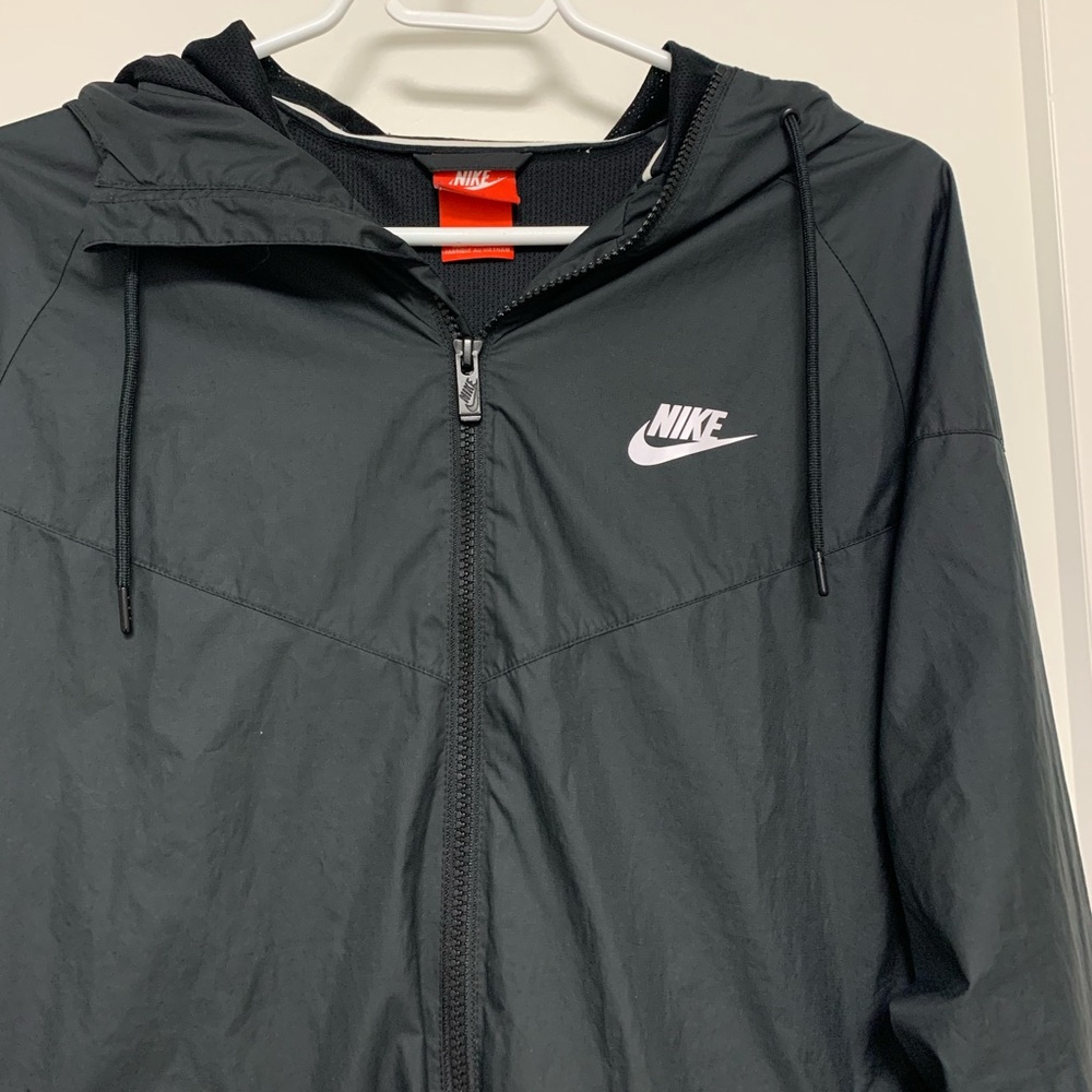NIKE windbreaker